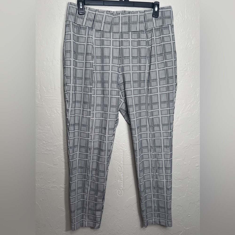 Simply Emma White, Black, And Grey Trousers Size 3X